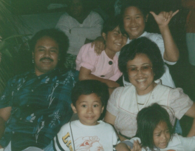 Tupu Hirata Hunt and family at Suapaia gathering in Samoa...
Fasi>Mei>Logotaeao>Tupu