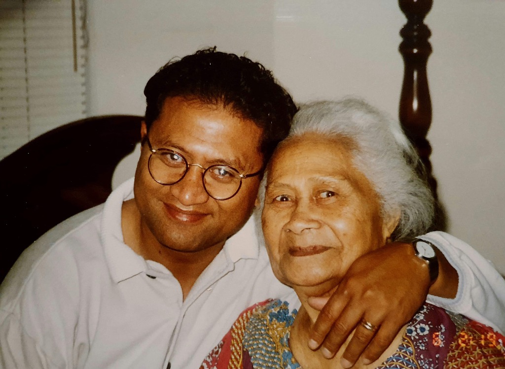 Malamalama Muagututia and his mother Ruta Fasi Tuâ